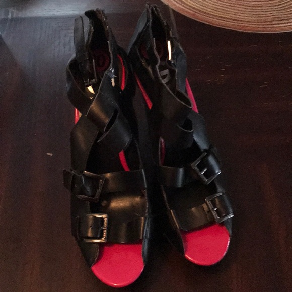 Guess Platform Shoe - Picture 1 of 2